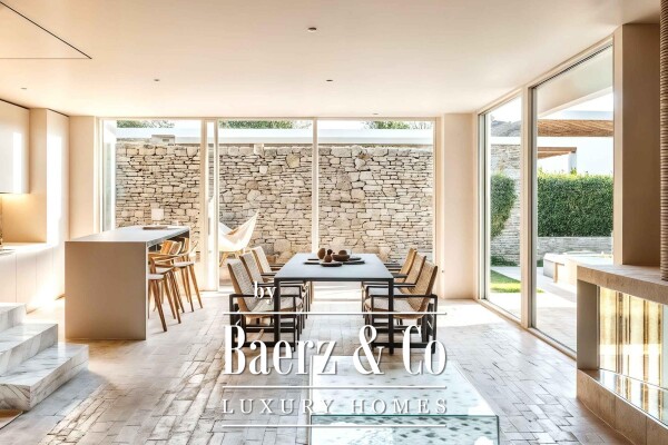 photo 10 Klis, a modern villa with a swimming pool under construction