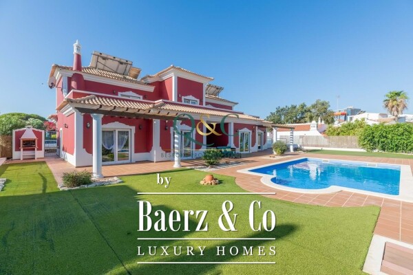 photo 20 Beautiful luxury home in Quarteira, Quarteira