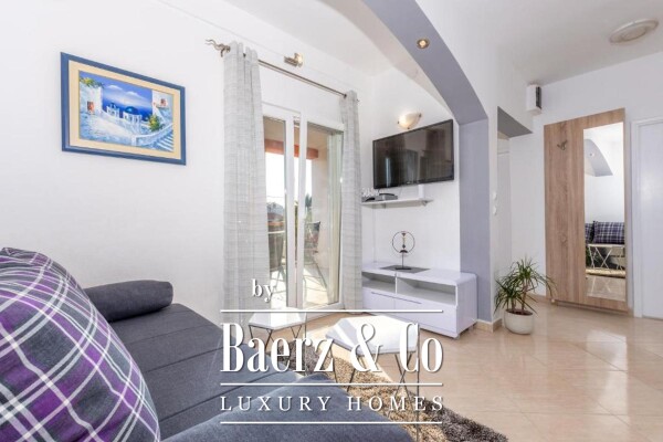 photo 9 Zečevo Rogozničko, a beautiful apartment house with a swimming pool, 236 m²