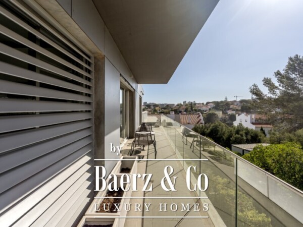 photo 12 3 + 1 Bedroom Duplex Penthouse with Private Terraces, Pool and Sea View in Cascais