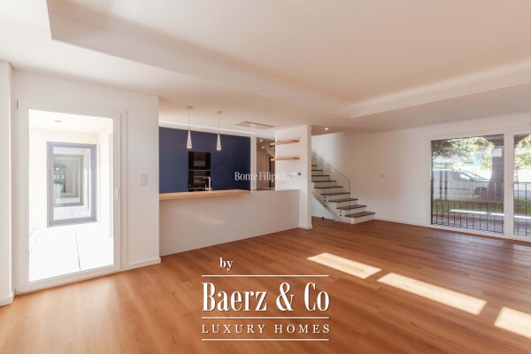 photo 16 Beautiful luxury home in Carcavelos e Parede, Parede