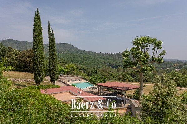 photo 22 Exceptional 18th century masia with tourist licence.