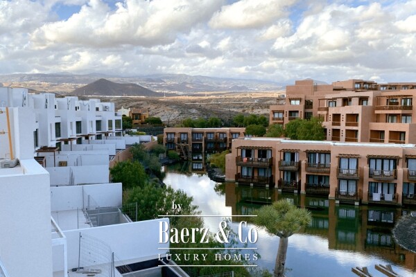 photo 2 New constructed villa first line of the ocean