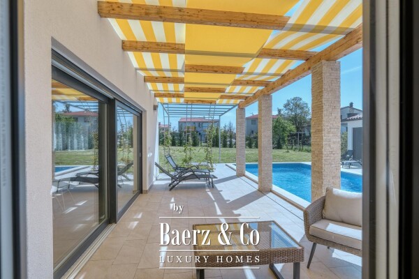 photo 13 Pula, Veli Vrh - beautiful detached house with pool and garage, 225 m² - spacious garden