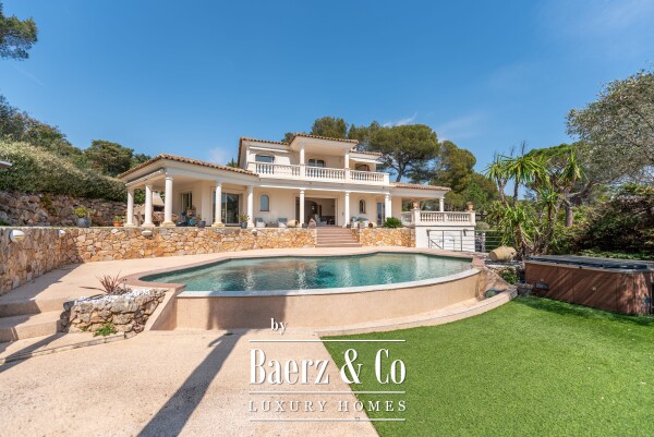 photo 14 For Sale : 6-bedroom villa with infinity pool - Secure private estate - Saint-Raphaël, near golf courses, sea view