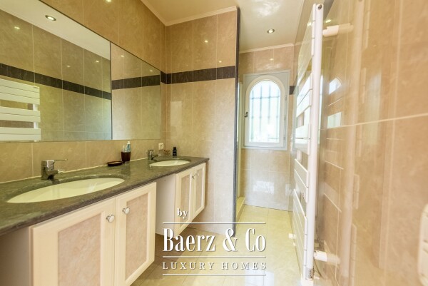 photo 31 For Sale : 6-bedroom villa with infinity pool - Secure private estate - Saint-Raphaël, near golf courses, sea view