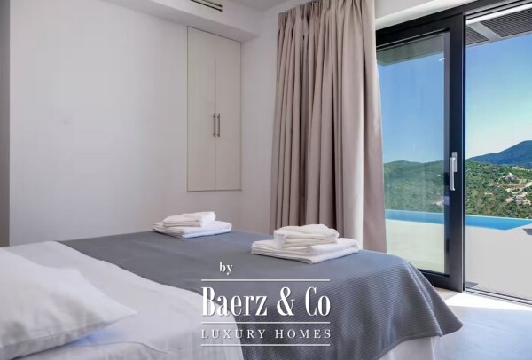 photo 7 2273663 - Detached house For sale, Lefkada, 272 sq.m., €1.570.000