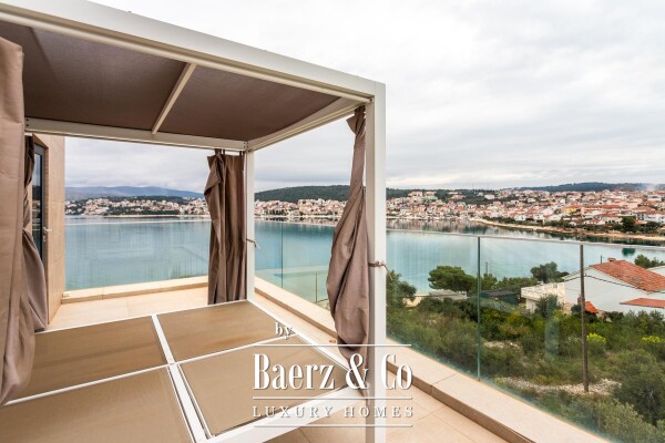 photo 8 Okrug Gornji, modern villa near the beach