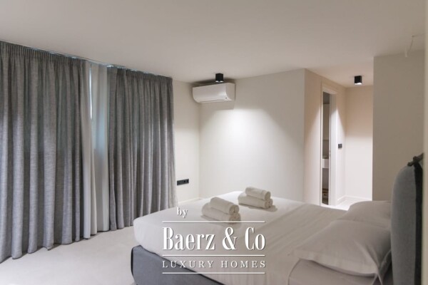 photo 23 Seafront Elegance in Porto Heli - Petrothalassa