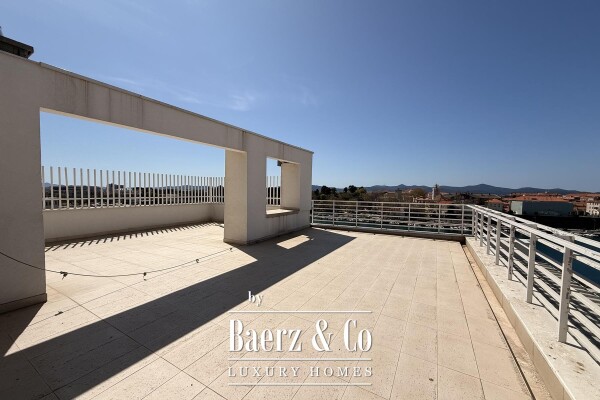 photo 20 Zadar, TIZ, exclusive penthouse with panoramic sea views, terrace and garage parking space