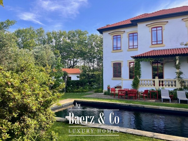 photo 2 Charming secular house in Miramar beach ,Porto