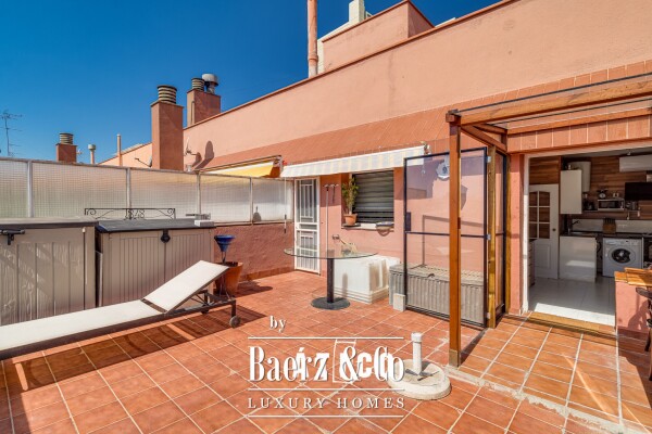 photo 1 Penthouse for sale in Gràcia