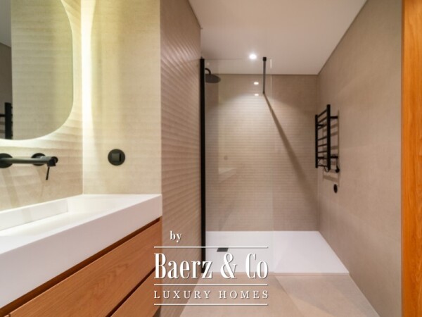 photo 24 Fully renovated and furnished one-bedroom apartment with, terrace and garage in Costa da Guia, Cascais