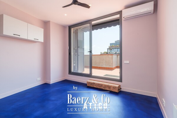 photo 4 Penthouse for sale in Ciutat Vella