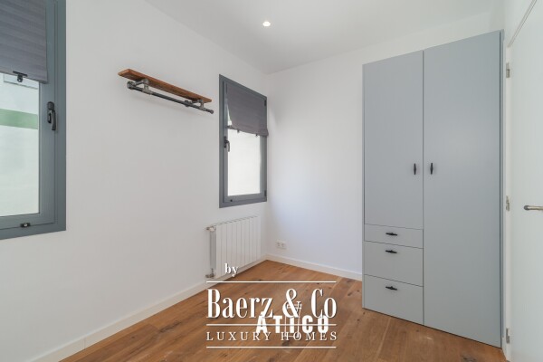 photo 16 Penthouse for sale in Ciutat Vella