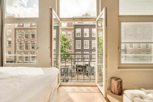 photo 28 Van Ostadestraat 139 1