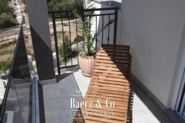 photo 14 Sevid, modern semi-detached house 280 m² with four residential units, 30 m from the sea
