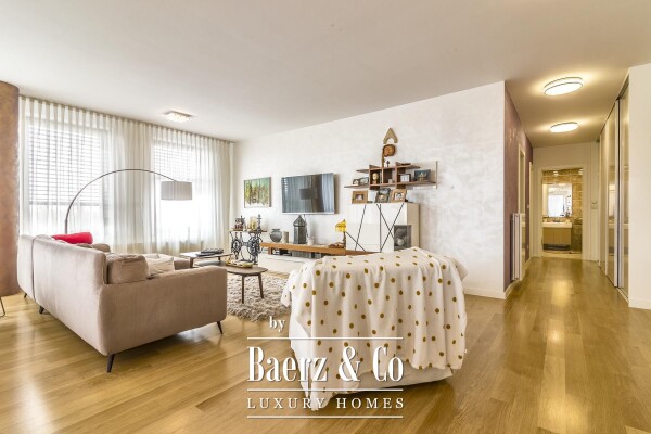 photo 2 Zagreb, Maksimir, beautiful three-bedroom apartment with 2 loggias and garage parking space 161.5 m²