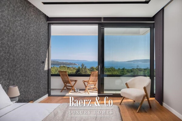 photo 20 Trogir, Seget — luxury villa with a swimming pool and beautiful views of the forest, sea, and island