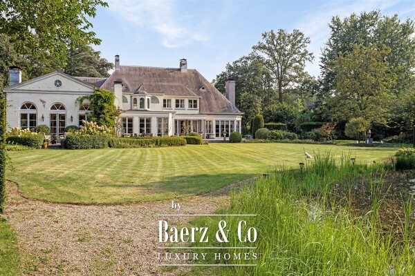 photo 46 Prachtige villa op uniek domein van 1ha grond met lift en binnenzwembad/Hamman!