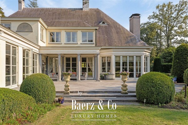 photo 48 Prachtige villa op uniek domein van 1ha grond met lift en binnenzwembad/Hamman!