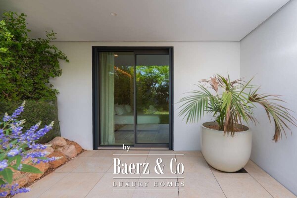 photo 20 Beautiful luxury home in Figueretas, Figueretas