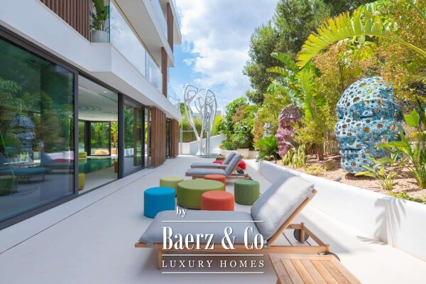 photo 29 Beautiful luxury home in Figueretas, Figueretas