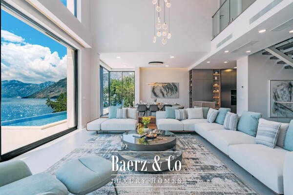 photo 7 Luxurious VIlla in Kotor with a Sea View and a Pool