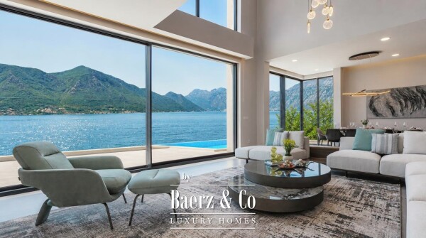 photo 8 Luxurious VIlla in Kotor with a Sea View and a Pool