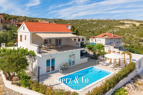photo 6 Rogoznica, beautifully designed house with a swimming pool and garden near the sea