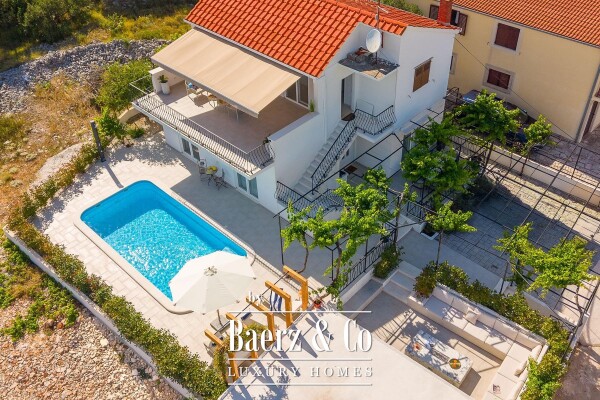 photo 7 Rogoznica, beautifully designed house with a swimming pool and garden near the sea