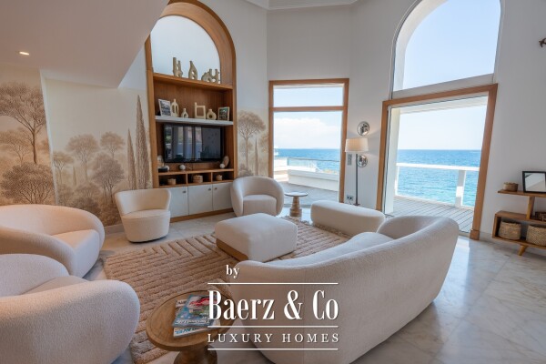 photo 5 EXCEPTIONAL WATERFRONT VILLA ON THE FRENCH RIVIERA