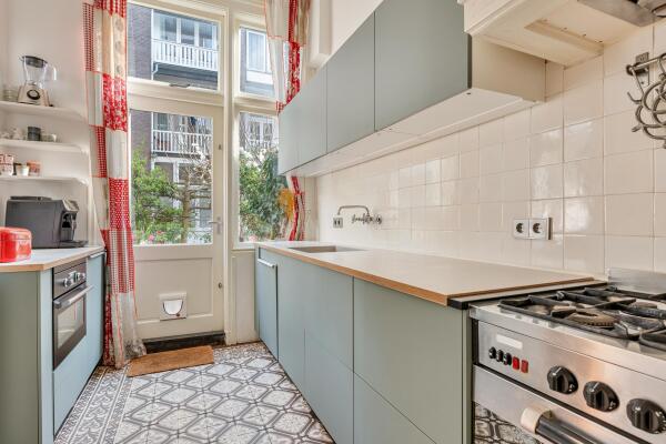 photo 11 Nicolaas Maesstraat 93 H