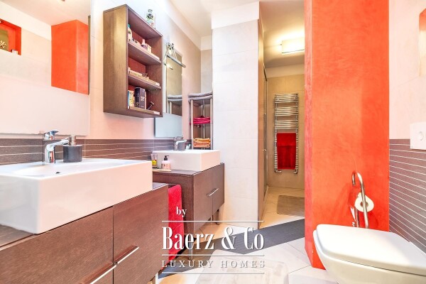 photo 13 Zagreb, Vrbik, 4-room apartment 202 m² and 2 garage parking spaces.